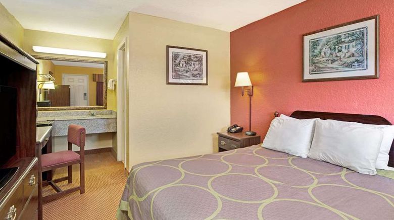 <b>Super 8 La Marque TX/Texas City Area Room</b>. Images powered by <a href="https://iceportal.shijigroup.com/" title="IcePortal" target="_blank">IcePortal</a>.