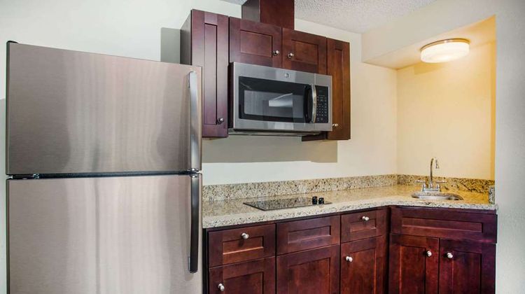 Days Inn Yakima Suite
