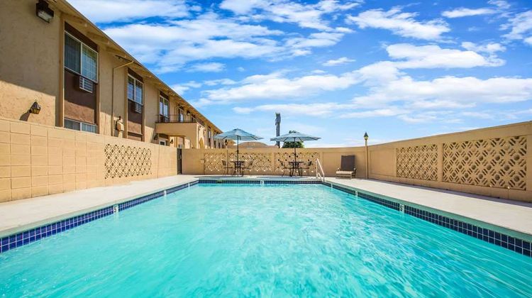 Days Inn Yakima Pool