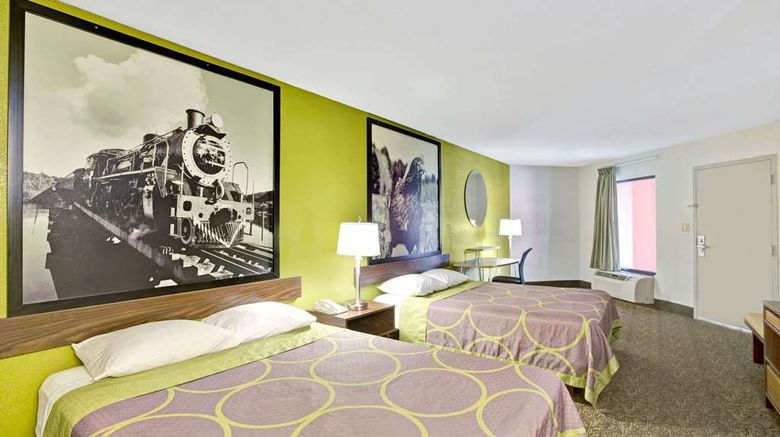 <b>Super 8 Gainesville Room</b>. Images powered by <a href="https://iceportal.shijigroup.com/" title="IcePortal" target="_blank">IcePortal</a>.
