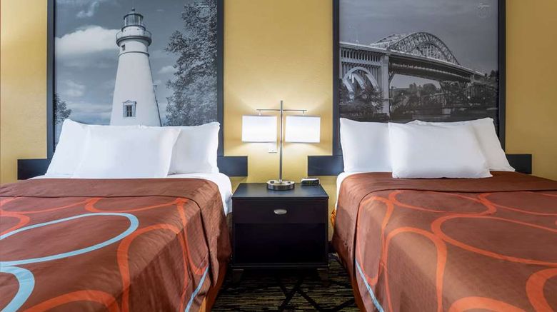 <b>Super 8 Wooster Room</b>. Images powered by <a href="https://iceportal.shijigroup.com/" title="IcePortal" target="_blank">IcePortal</a>.