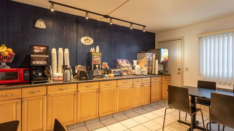 <b>Super 8 Wooster Restaurant</b>. Images powered by <a href="https://iceportal.shijigroup.com/" title="IcePortal" target="_blank">IcePortal</a>.