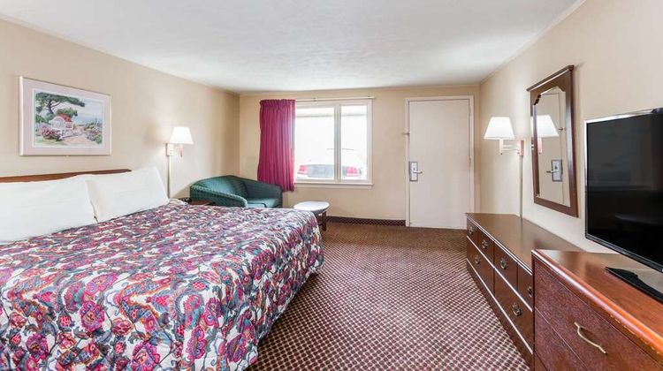 Travelodge Ridgeway Martinsville Area Room