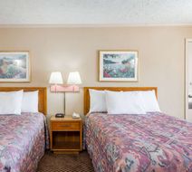 Travelodge Ridgeway Martinsville Area Room