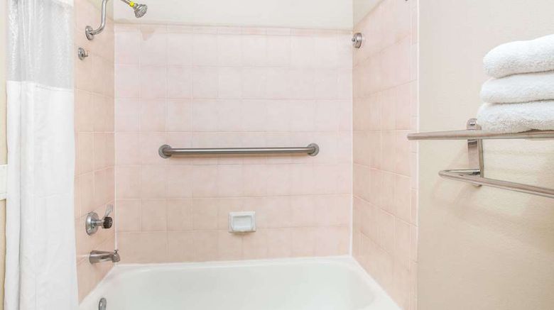 <b>Days Inn Near City Of Hope Room</b>. Images powered by <a href="https://iceportal.shijigroup.com/" title="IcePortal" target="_blank">IcePortal</a>.