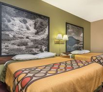 Super 8 Beresford Room