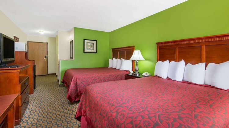 Days Inn & Suites Wichita Room