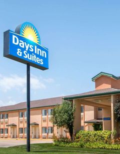 Days Inn & Suites Wichita