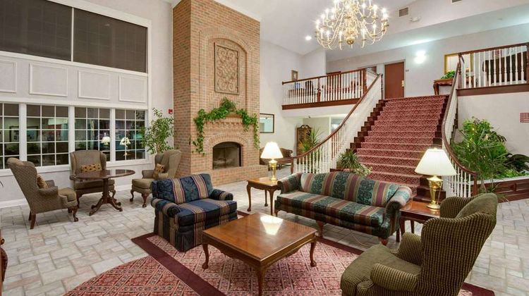 Days Inn Lisbon Lobby