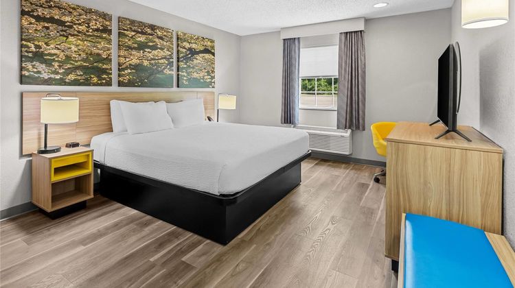 Days Inn Lisbon Room