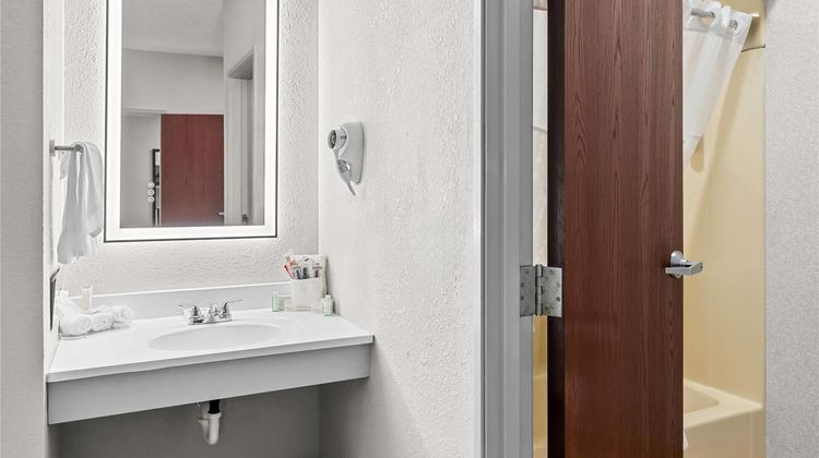 Days Inn Lisbon Suite