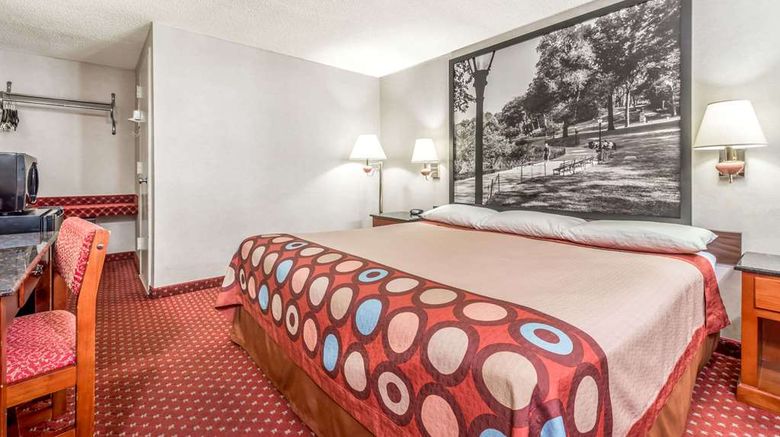<b>Super 8 North Bergen NJ/NYC Area Room</b>. Images powered by <a href="https://iceportal.shijigroup.com/" title="IcePortal" target="_blank">IcePortal</a>.