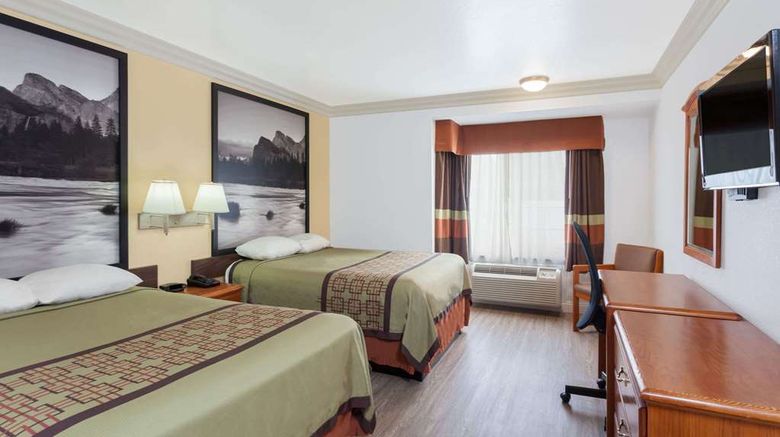 <b>Super 8 Santa Clarita/Valencia Room</b>. Images powered by <a href="https://iceportal.shijigroup.com/" title="IcePortal" target="_blank">IcePortal</a>.