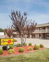 Super 8 Cabot