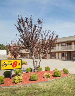 Super 8 Cabot