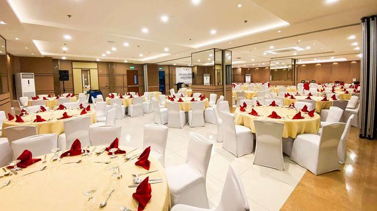 Days Hotel Iloilo Meeting
