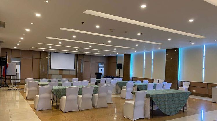 Days Hotel Iloilo Meeting