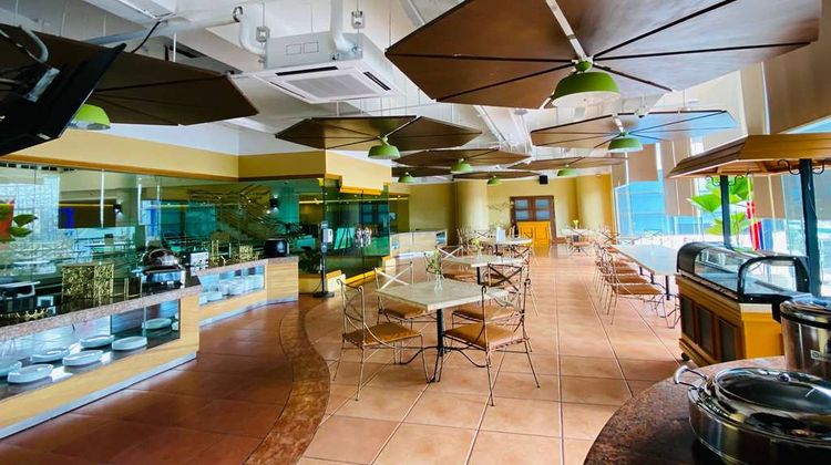 Days Hotel Iloilo Restaurant