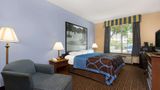 Super 8 Smithfield Room