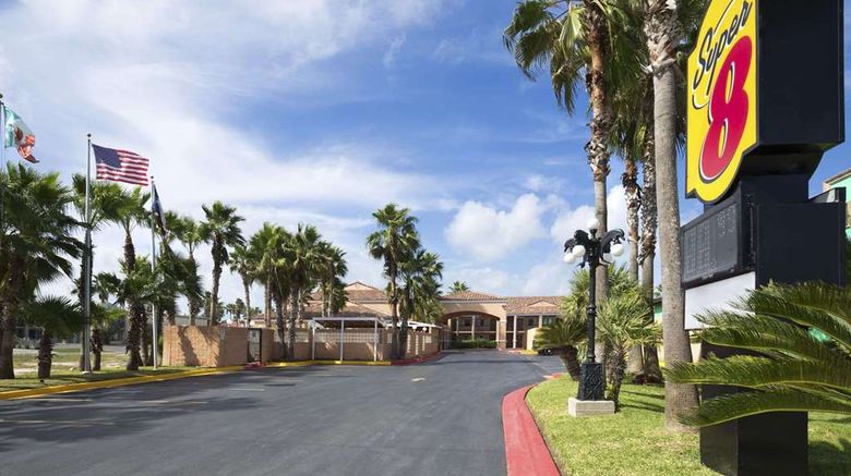 Super 8 South Padre Island Exterior. Images powered by <a href="https://iceportal.shijigroup.com" target="_blank" rel="noopener">Ice Portal</a>.