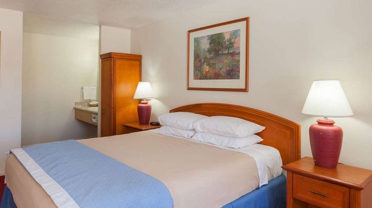 Days Inn Castaic Six Flags Magic Mt Room
