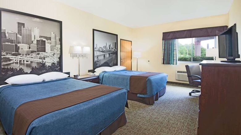 <b>Super 8 Grove City Room</b>. Images powered by <a href="https://iceportal.shijigroup.com/" title="IcePortal" target="_blank">IcePortal</a>.