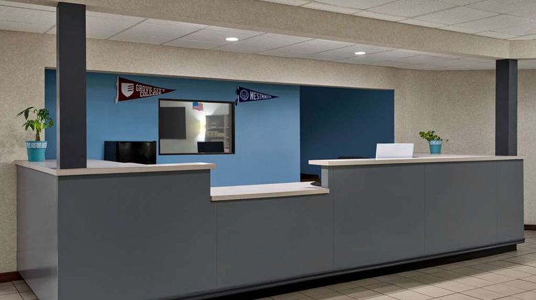 <b>Super 8 Grove City Lobby</b>. Images powered by <a href="https://iceportal.shijigroup.com/" title="IcePortal" target="_blank">IcePortal</a>.