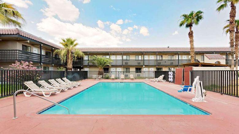 <b>Days Inn & Suites Needles Pool</b>. Images powered by <a href="https://iceportal.shijigroup.com/" title="IcePortal" target="_blank">IcePortal</a>.