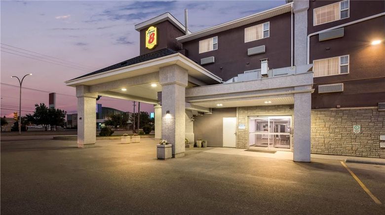 <b>Super 8 Saskatoon Exterior</b>. Images powered by <a href="https://iceportal.shijigroup.com/" title="IcePortal" target="_blank">IcePortal</a>.