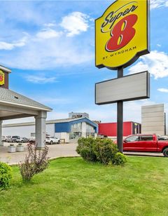 Super 8 Saskatoon