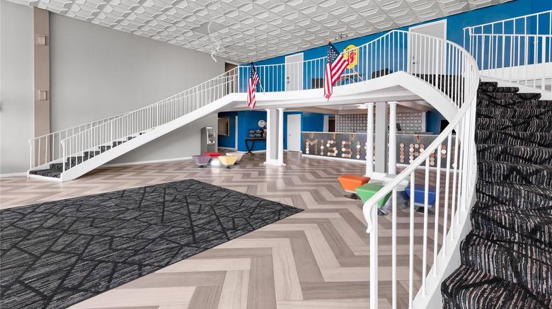 <b>Super 8 Biloxi Lobby</b>. Images powered by <a href="https://iceportal.shijigroup.com/" title="IcePortal" target="_blank">IcePortal</a>.