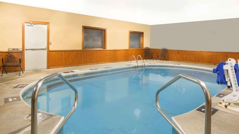 <b>Super 8 Mason City Pool</b>. Images powered by <a href="https://iceportal.shijigroup.com/" title="IcePortal" target="_blank">IcePortal</a>.