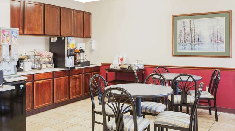 <b>Super 8 Mason City Other</b>. Images powered by <a href="https://iceportal.shijigroup.com/" title="IcePortal" target="_blank">IcePortal</a>.