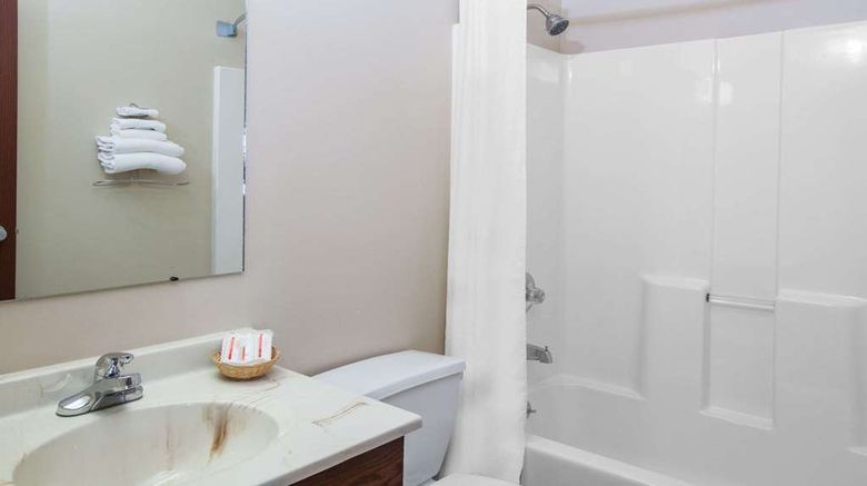 <b>Super 8 Mason City Room</b>. Images powered by <a href="https://iceportal.shijigroup.com/" title="IcePortal" target="_blank">IcePortal</a>.