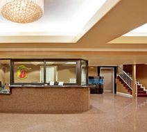 Super 8 Los Angeles Downtown Lobby