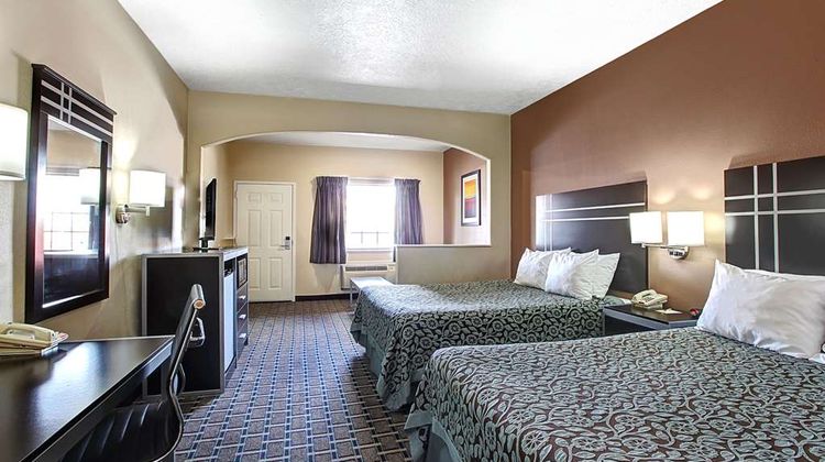 Days Inn & Suites Houston North/FM 1960 Room