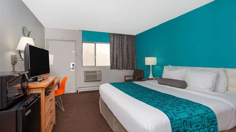 <b>Howard Johnson Express Colorado Springs Room</b>. Images powered by <a href="https://iceportal.shijigroup.com/" title="IcePortal" target="_blank">IcePortal</a>.