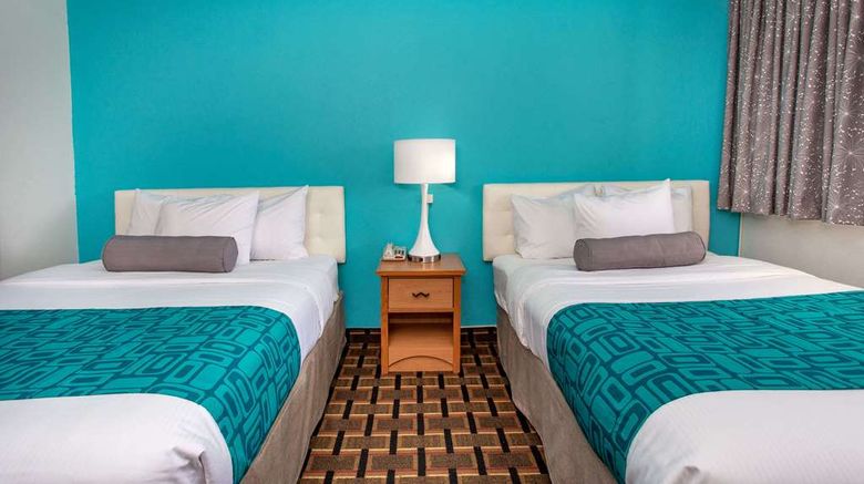 <b>Howard Johnson Express Colorado Springs Room</b>. Images powered by <a href="https://iceportal.shijigroup.com/" title="IcePortal" target="_blank">IcePortal</a>.