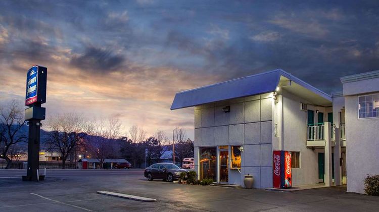 Howard Johnson Express Colorado Springs Exterior