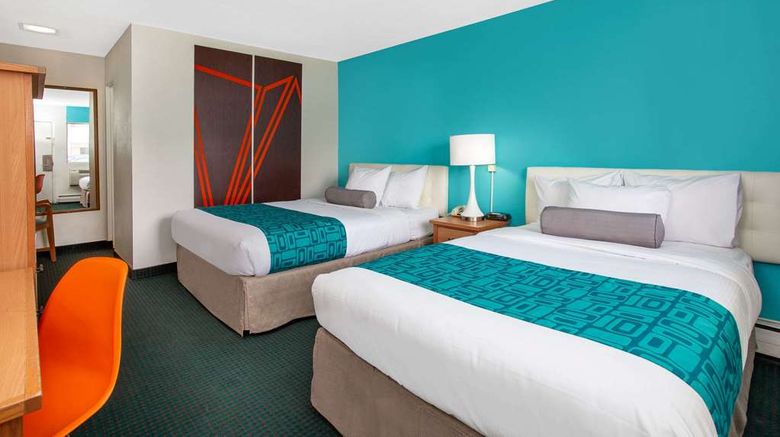 <b>Howard Johnson Express Colorado Springs Room</b>. Images powered by <a href="https://iceportal.shijigroup.com/" title="IcePortal" target="_blank">IcePortal</a>.