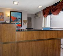 Howard Johnson Express Colorado Springs Lobby