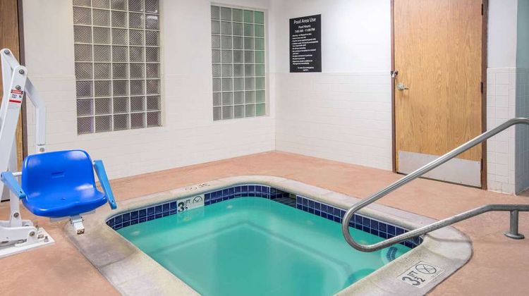 Super 8 Garland North Dallas Area Pool