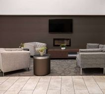 La Quinta Inn & Suites Mooresville Lobby