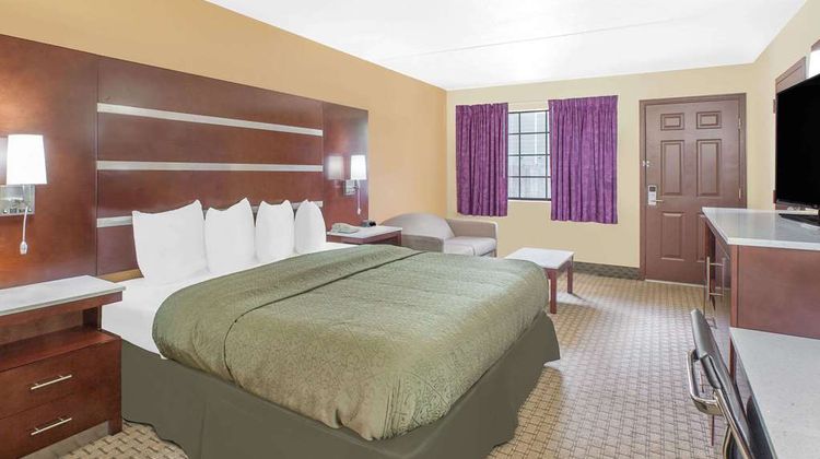 Days Inn Fayetteville Suite
