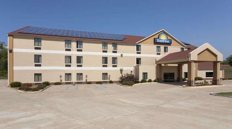 <b>Days Inn Jefferson City Exterior</b>. Images powered by <a href="https://iceportal.shijigroup.com/" title="IcePortal" target="_blank">IcePortal</a>.