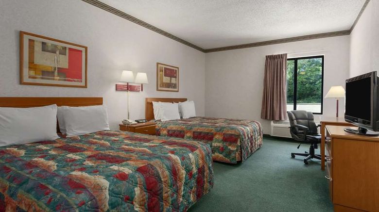 <b>Days Inn Jefferson City Room</b>. Images powered by <a href="https://iceportal.shijigroup.com/" title="IcePortal" target="_blank">IcePortal</a>.