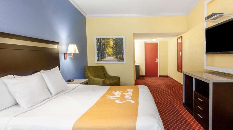 <b>Days Inn Nanuet Spring Valley Room</b>. Images powered by <a href="https://iceportal.shijigroup.com/" title="IcePortal" target="_blank">IcePortal</a>.