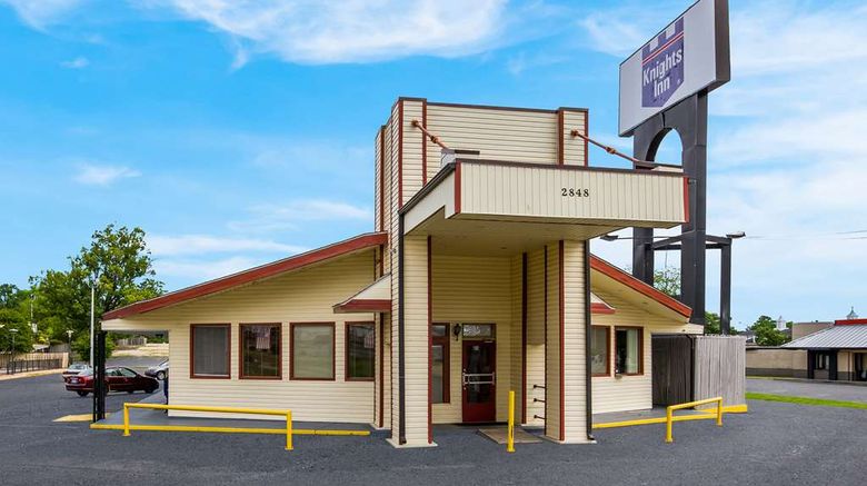 <b>Knights Inn Fayetteville/Fort Bragg Exterior</b>. Images powered by <a href="https://iceportal.shijigroup.com/" title="IcePortal" target="_blank">IcePortal</a>.