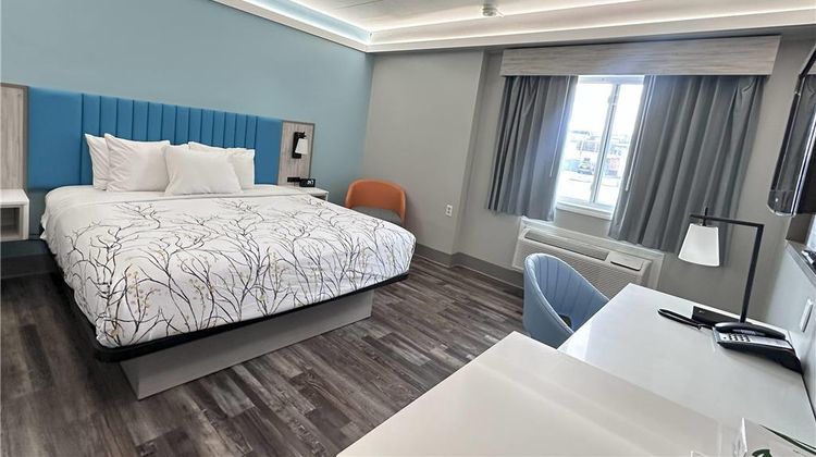 Days Inn Southington Room