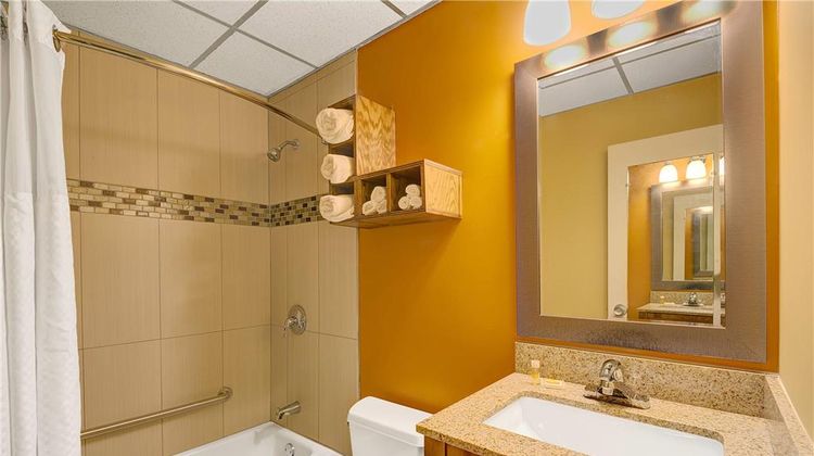 Days Inn Southington Room